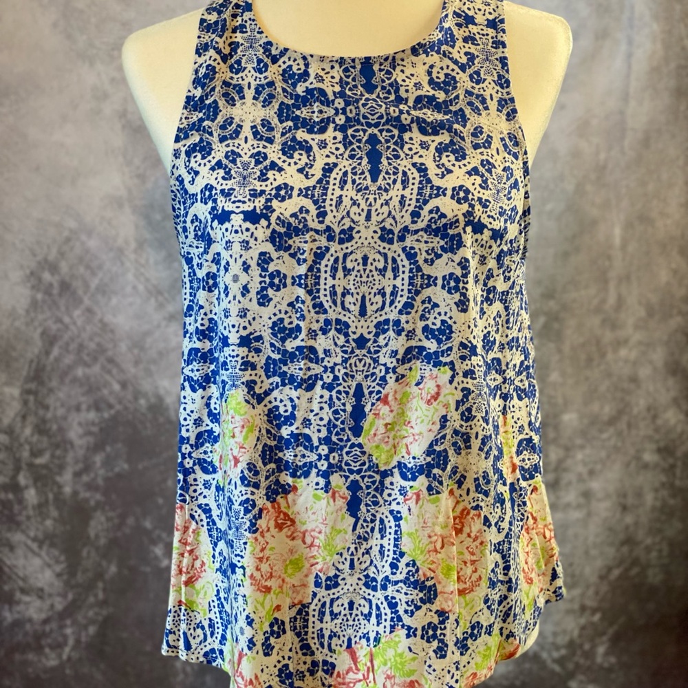 Sunny Girl sleeveless blous